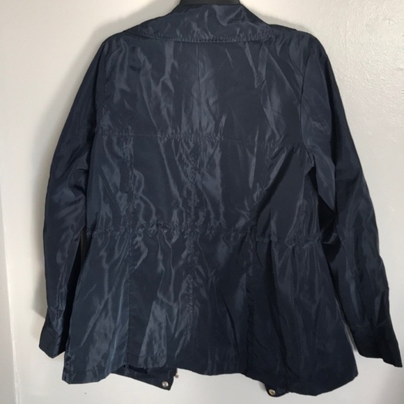 This lightweight anorak jacket, Size Medium - Picture 3 of 8